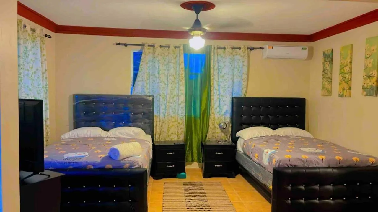 Lovely 2 Bedroom Condo With Pool And Hot Water Cabarete